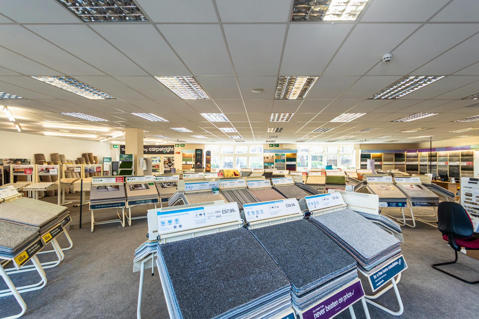 Retail/Shop in Dorchester - photo 2