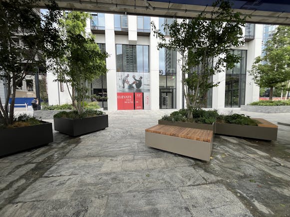 4 South Quay Square, Marsh Wall, London, Health & Fitness / Retail To Let - IMG_7734.JPG