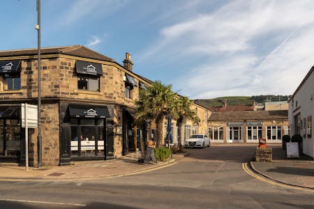 Crescent Court, Ilkley, Investment / Leisure / Retail For Sale - CrescentG1.jpg