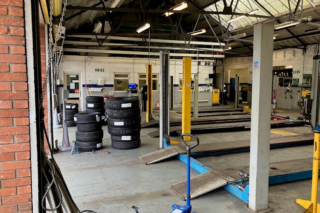 London Road, East Grinstead, Industrial / Retail For Sale - 4.jpg London Road, East Grinstead, Industrial / Retail For Sale - 4.jpg