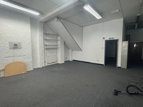 162 Holloway Road, London, Investment / Investment / Offices / Retail For Sale - 5.jpg