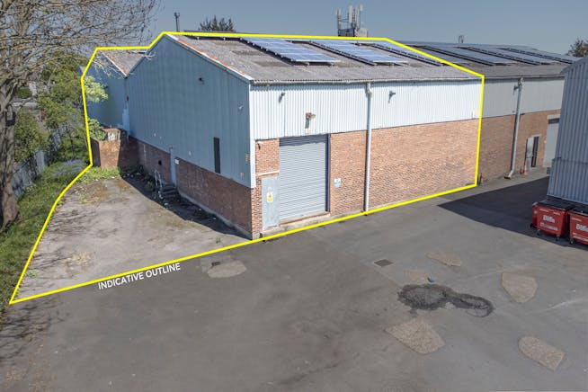 Rear of Unit L, Braintree Industrial Estate, Ruislip, Industrial / Warehouse To Let - 1 3x2.jpg