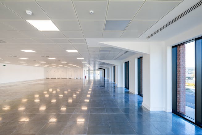 820 Winnersh Triangle, Eskdale Road, Reading, Warehouse & Industrial To Let - 2025 11 21 Eos 016.jpg