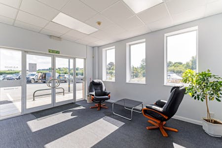 DB Marine Building, Ferry Lane, Cookham on Thames, Office To Let - 95149_D B Marine Cookham Bridge 13.jpg