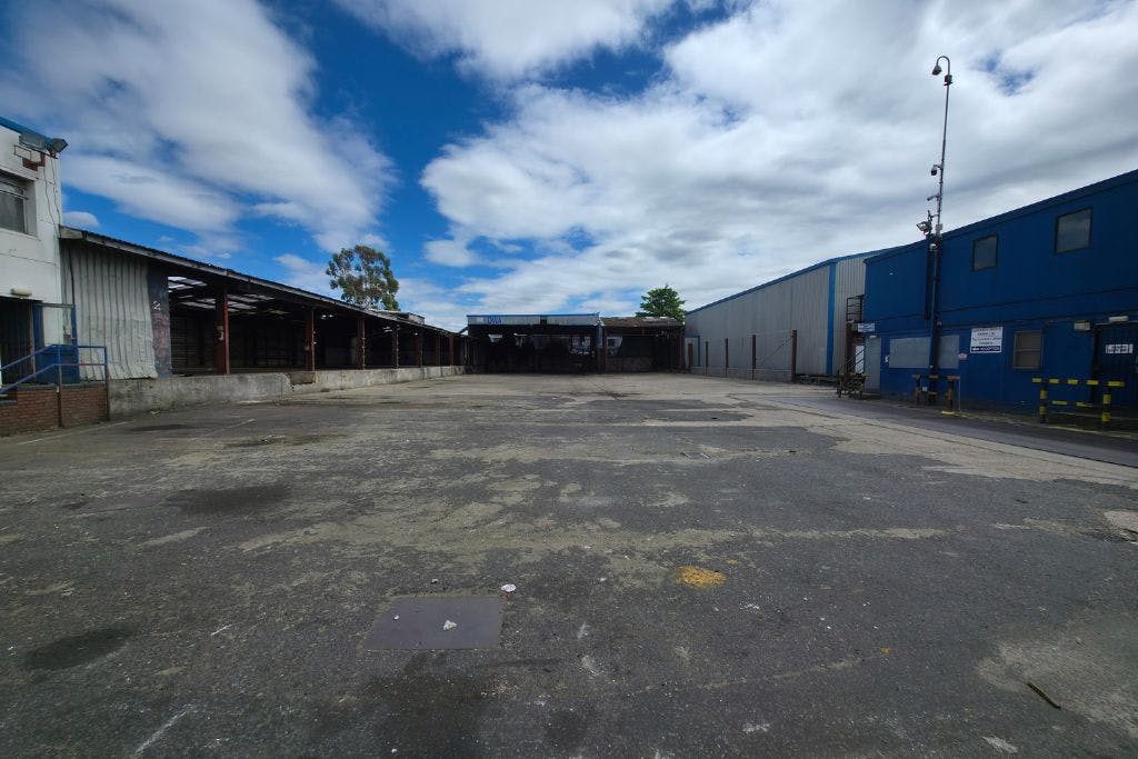 Storage in Barking - photo 4