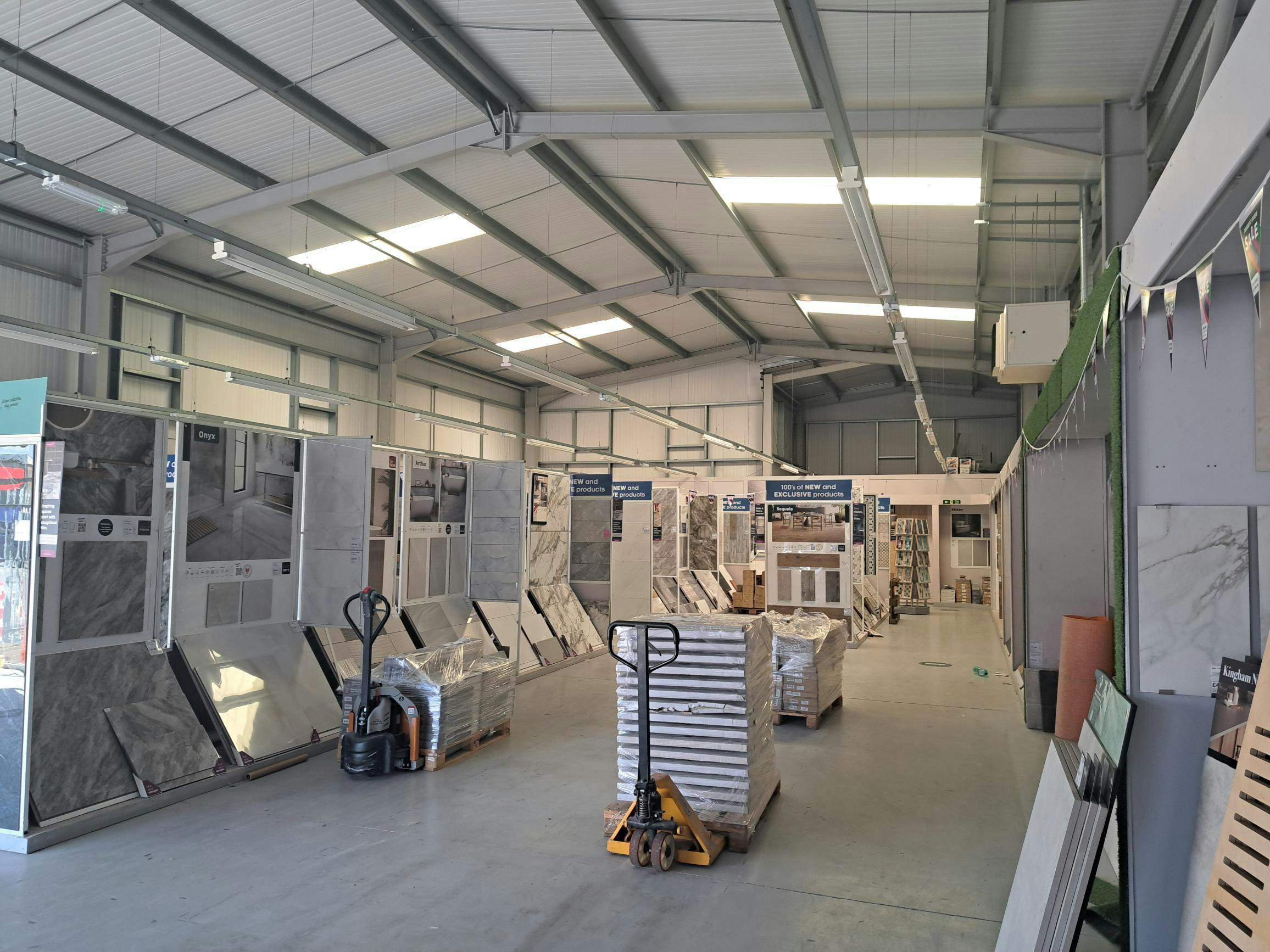 Industrial Unit in Romford - photo 3