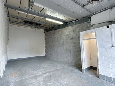 Millers Bridge Industrial Estate, Derby Road, Bootle, Industrial Lease Assignment - IMG_1980 copie.jpg