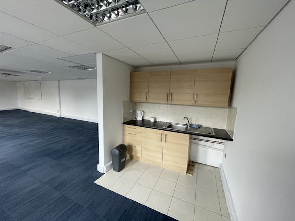 Suite 1a, Rectory House, Haddenham, Office To Let - IMG_2268.JPG