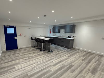 Unit 6 Cobham Centre, Westmead Industrial Estate, Swindon, Industrial / Warehouse To Let - Internal 006.jpg