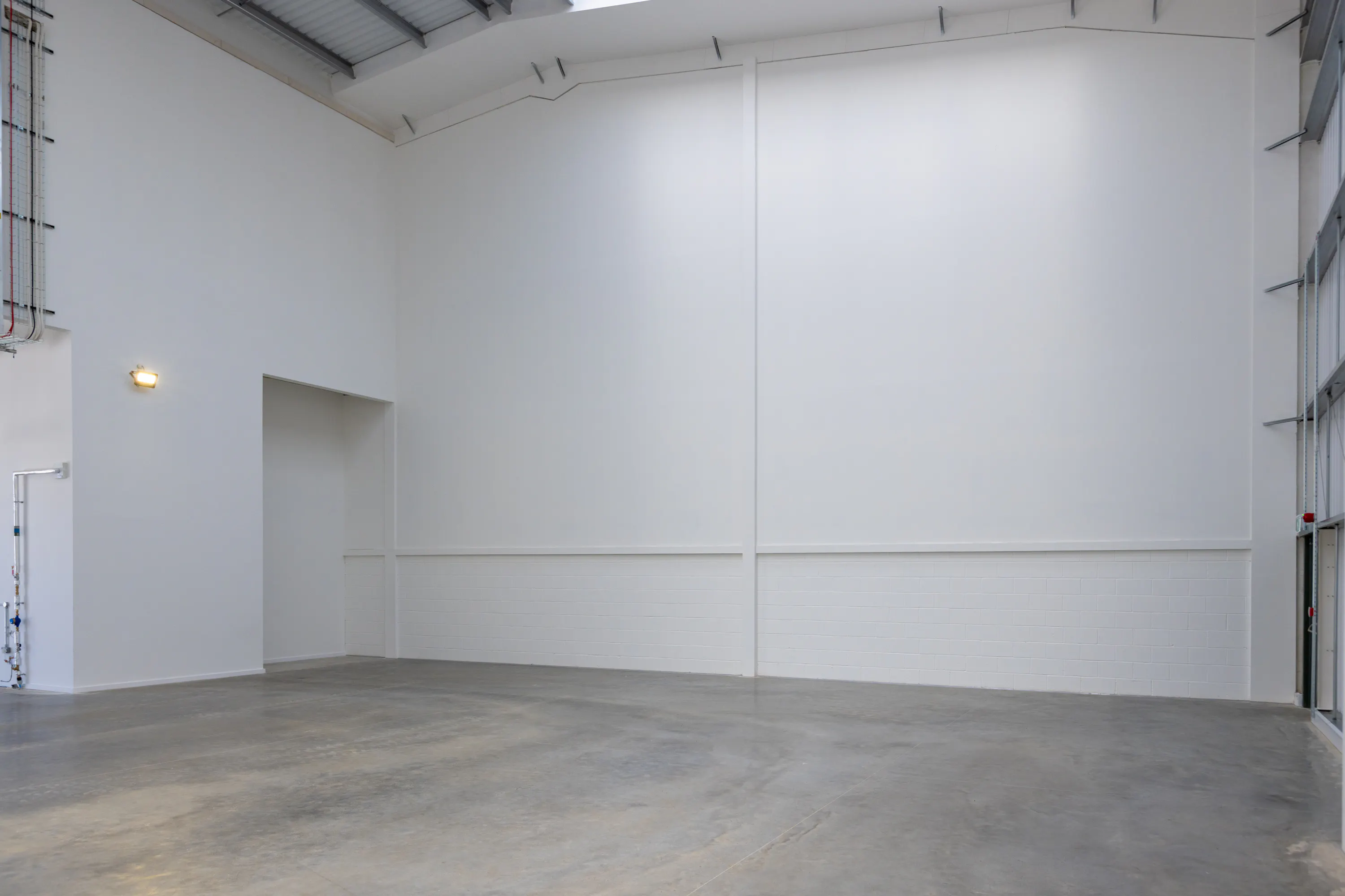 Unit 8 T45, Aire Valley Road, Leeds, West Yorkshire, LS9 0AA