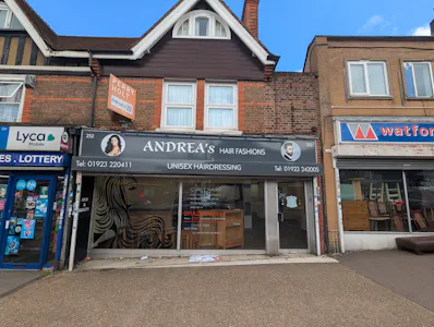 252 St. Albans Road, Watford, Retail To Let - PXL_20260617_132925308.jpg