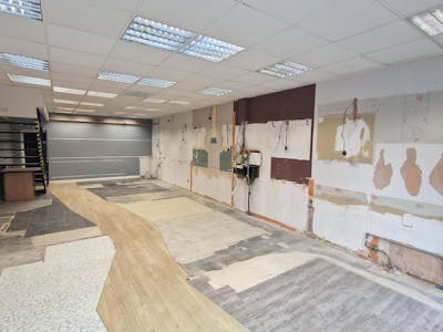 140 Turves Road, Cheadle, Retail To Let - 20241001_093346.jpg