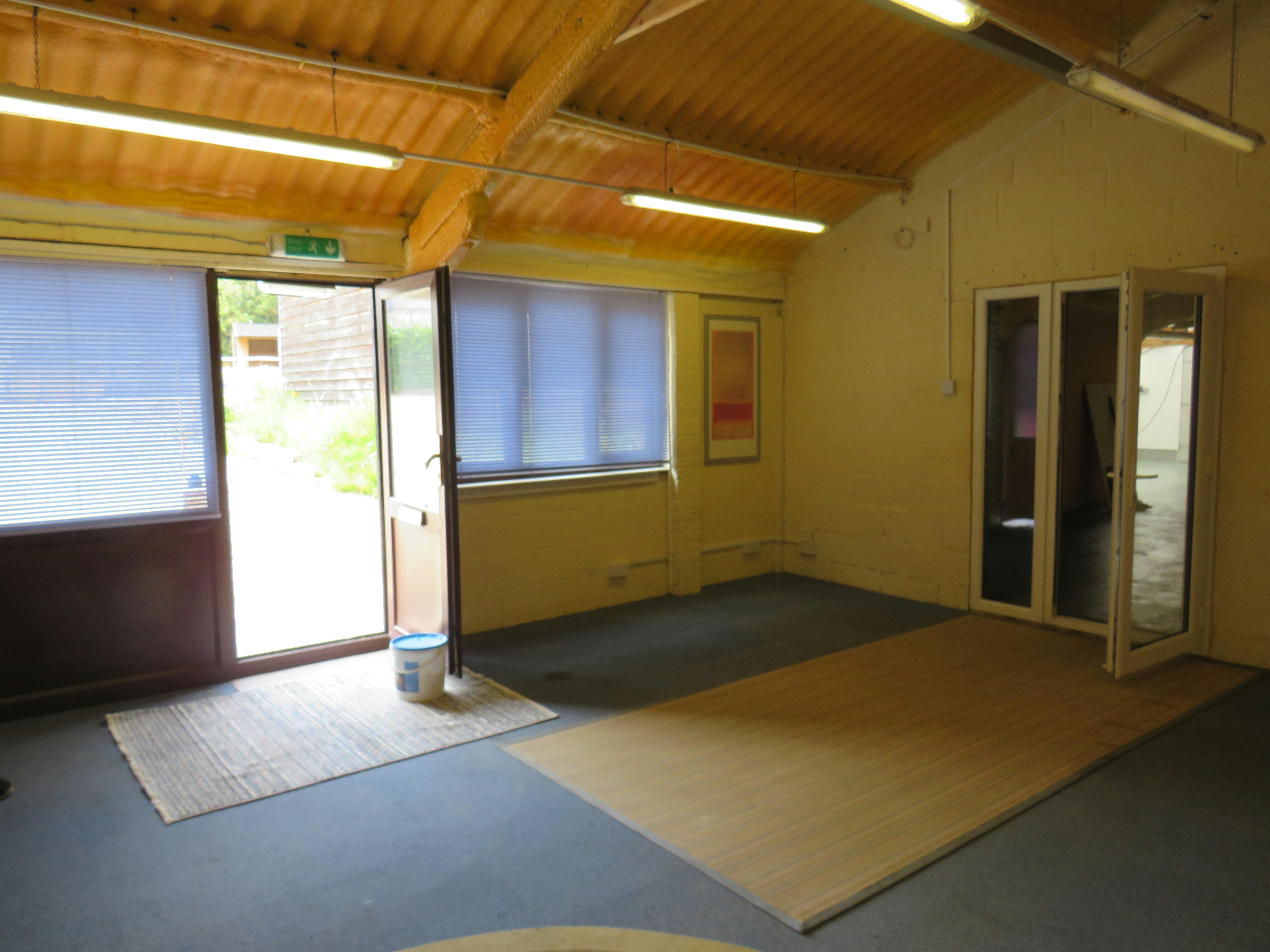 Industrial Unit At Schoolfield Corner, Dogmersfield, Warehouse & Industrial To Let - IMG_1816.JPG