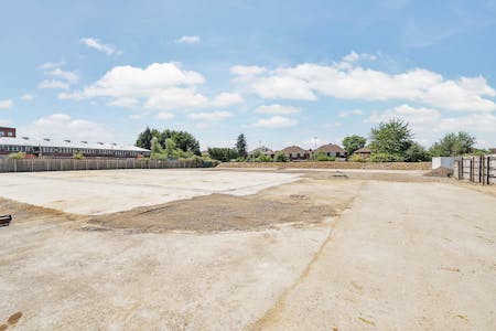 Land at Waltham Cross, Cheshunt, Open Storage To Let - 1318984116863a93832ef0.jpg