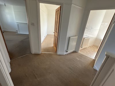 5A Chessington Parade, Chessington, Residential For Sale - IMG_4398.JPG