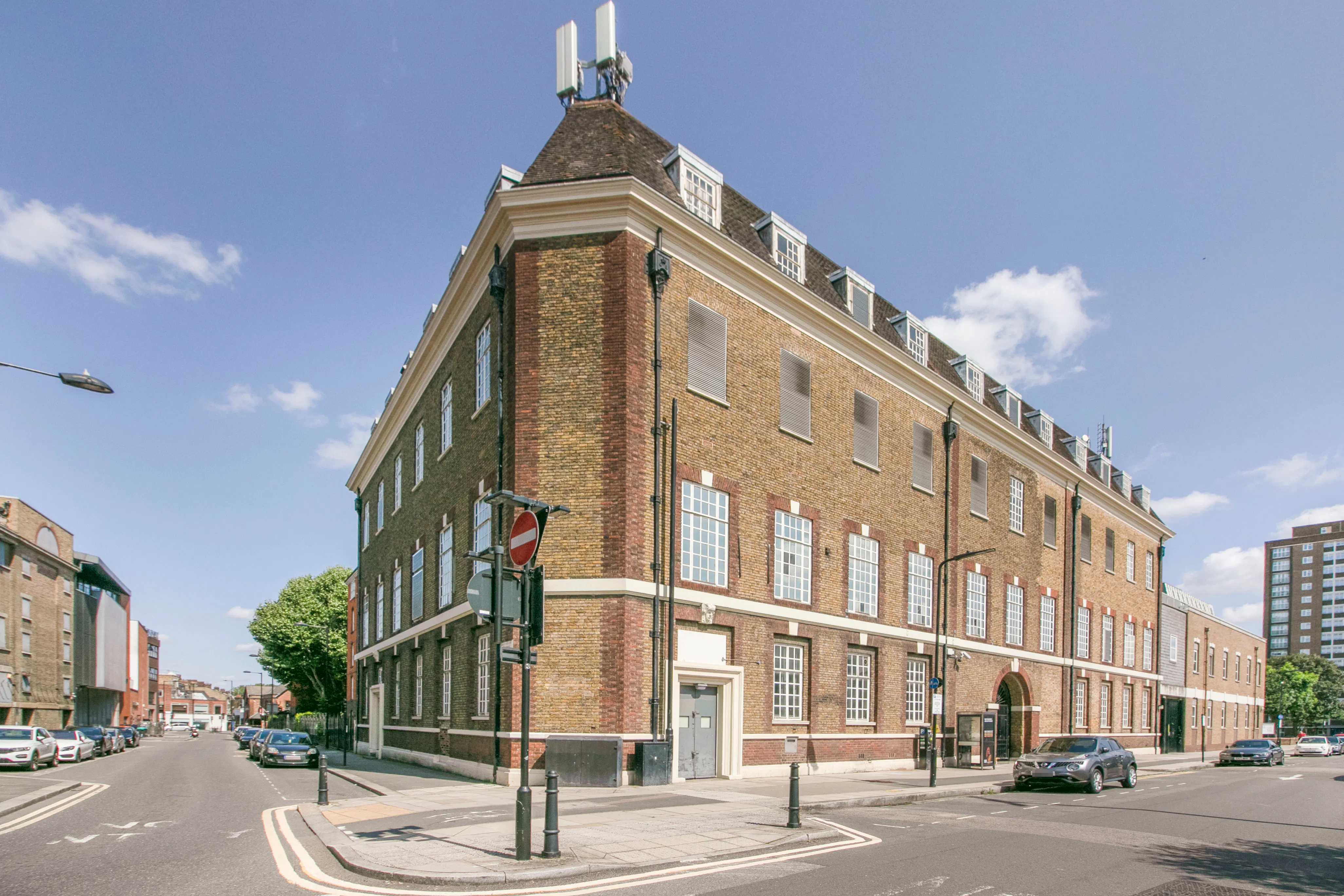 23 - 29 Paragon Road, London, Offices To Let - DRC_9241.jpg - More details and enquiries about this property