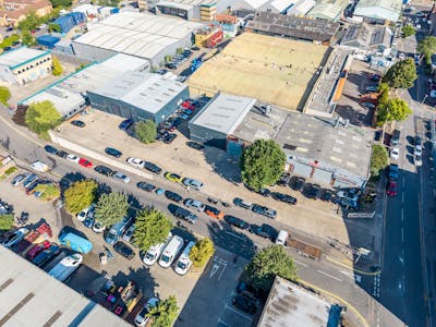 Unit 3, Wellington Park Estate, London, Industrial / Logistics / Trade Counter / Warehouse To Let - Wellington_Park_Ind_Estate115.jpg