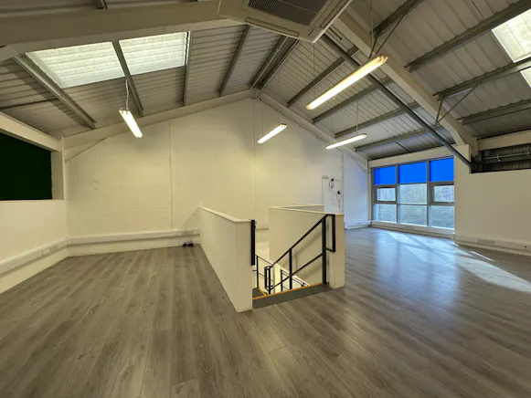 Unit 4 Aerodrome Road, Hendon, Industrial / Offices To Let - 20260928_153213998_iOS.jpg