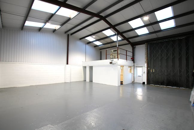 Unit 2 Forest Close, Verwood, Industrial & Trade To Let - IMG_389411.JPG