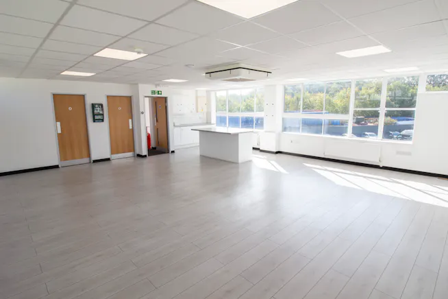Unit 3 River Brent Business Park, Hanwell, Industrial / Warehouse To Let - 8.jpg