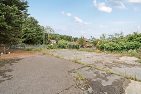 Former Meals On Wheels Depot, South Ockendon, Open Storage For Sale - 1328662116880ce5b89e4a.JPG