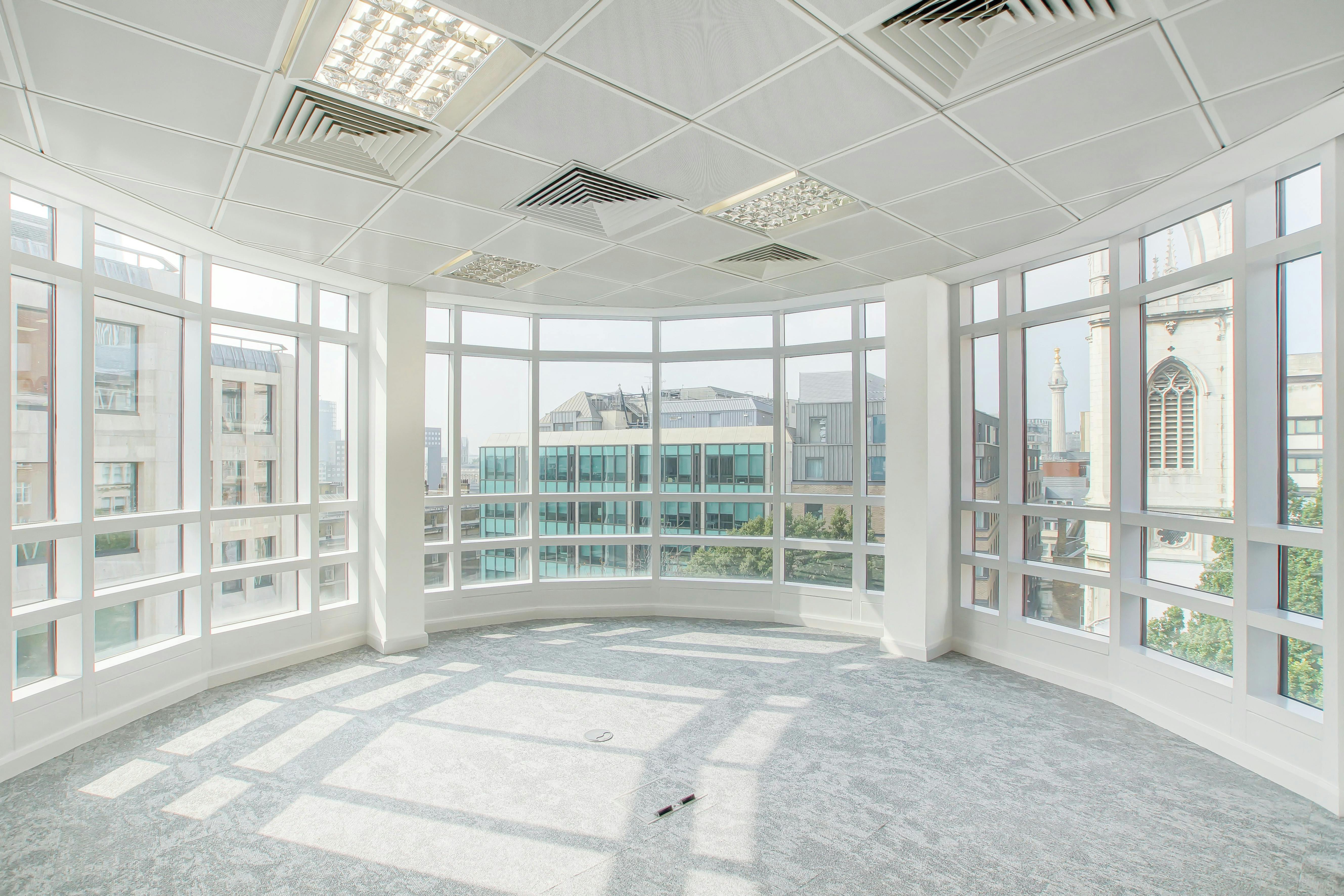 Pinnacle House, London, Serviced Office To Let - Pinnacle House, EC3 picture No. 2