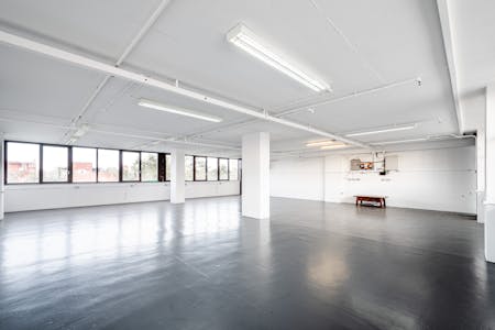 Unit 56 Regent Studios, 8 Andrews Road, London, Office To Let - Regent Studios 55 - Low Res 7.jpg