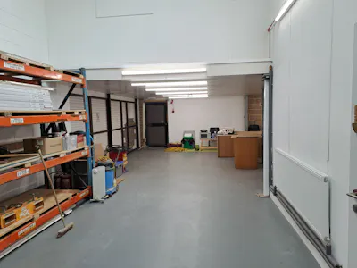 Unit 3 Betchworth Works, Crawley, Business Units / Industrial To Let - 20260824_154037.jpg