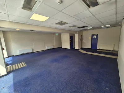 95 Church Lane, Stockport, Retail To Let - 20260720_125516.jpg
