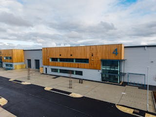 Unit 4, Hurricane Urban Hub, Reading, Berkshire, Warehouse & Industrial To Let - drone_day_0023.jpg