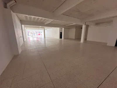 1A Vicar Lane, Chesterfield, Class E Retail / Leisure / Retail / High Street Retail / Retail - In Town / Shopping Centre To Let - Vicar Lane Unit 1 Front.JPG