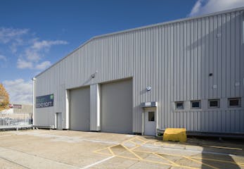 Units C&D, Martinbridge Trade Park, Enfield, Industrial To Let - UKMartinbridgeTPUnit2DNov2311_high.jpg