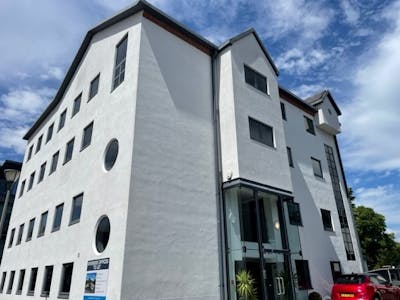 Waterman's House, Waterman's Court Business Park, Staines-upon-Thames, Office To Let - 24.jpg