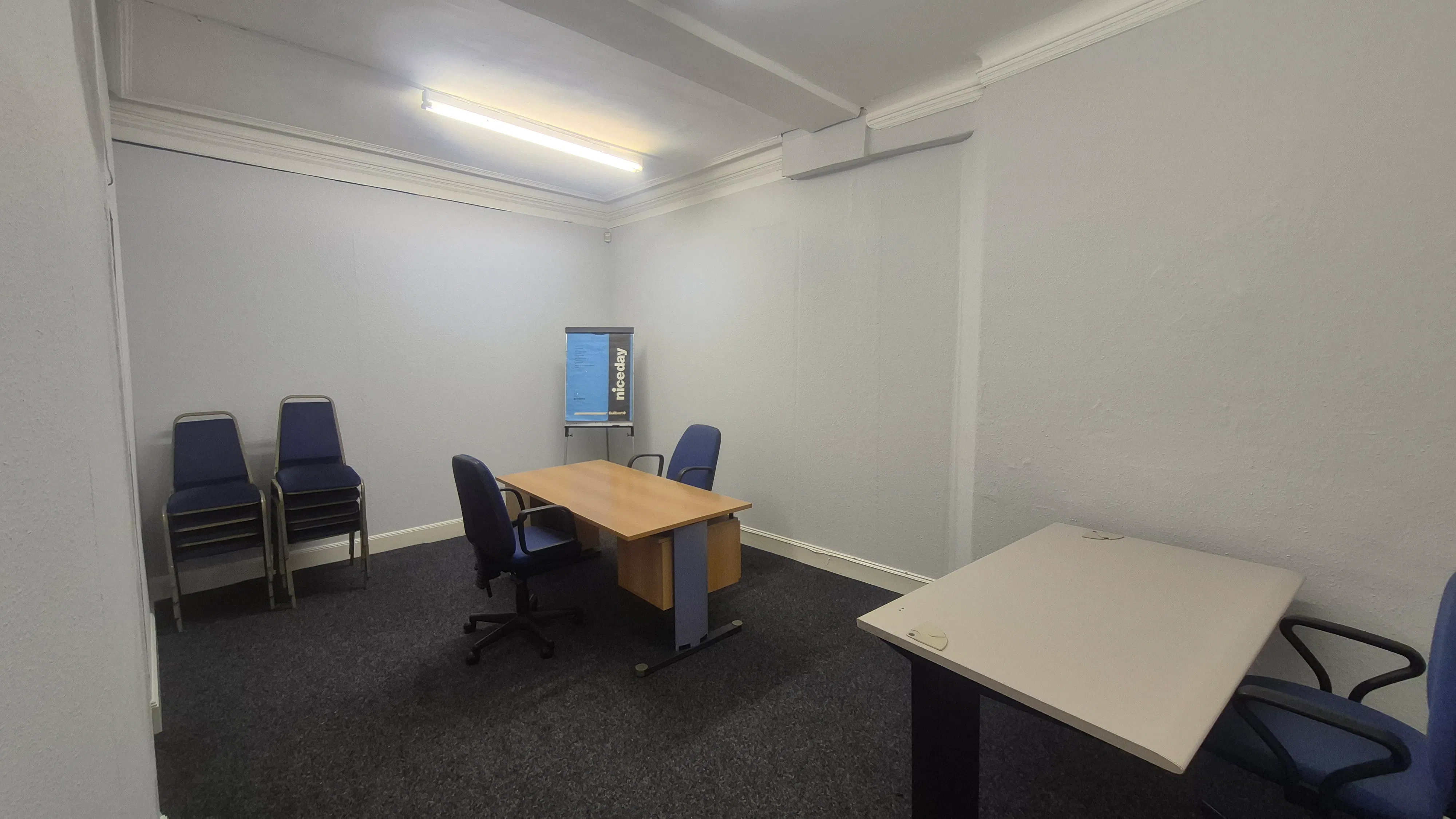 28 High Street, Paisley, Offices To Let - 20260127_121122.jpg