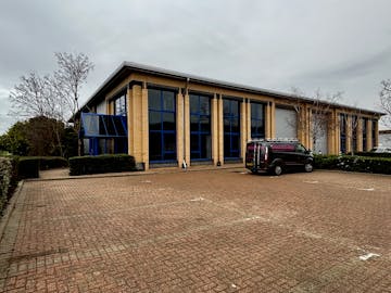 Unit 3 Caxton Park, Caxton Road, Bedford, MK41 0TY