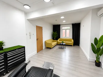60 Tottenham Court Road, London, Office To Let - 60 tottenham