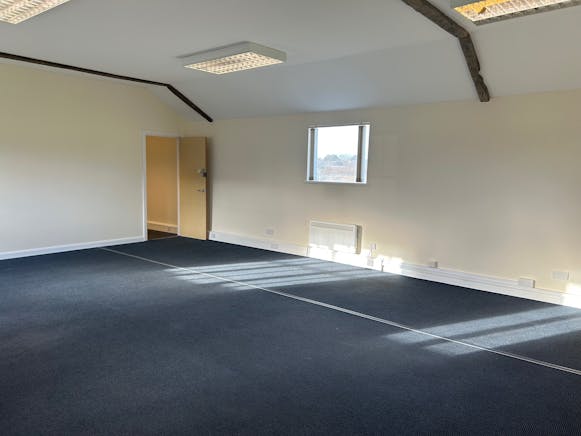 The Coach House & The Shires, Wokingham, Offices To Let - 12.jpg