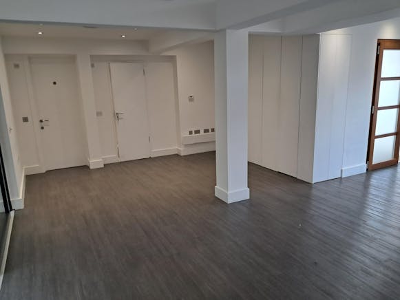 1 Haverleigh House, Ascot, Retail To Let - proGA2bi95s.jpeg