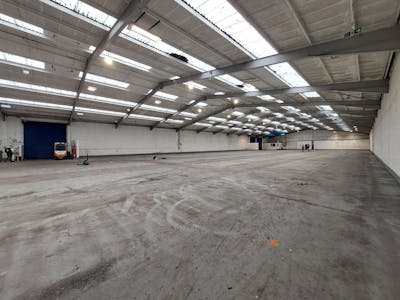 Unit 4 Summit Crescent Industrial Estate, Unit 4, Smethwick, Industrial/Logistics To Let - 20250221_144713.jpg