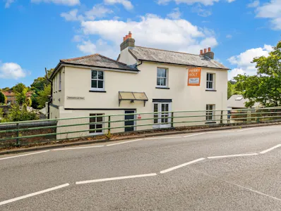 Suite 3, Batchworth Lock House, Rickmansworth, Office To Let - Front.jpg