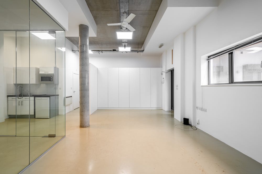 Northside Studios - Unit 1.06, 16-29 Andrews Road, London, Office To Let - North Side Studios 1.06 - Low Res 8.jpg