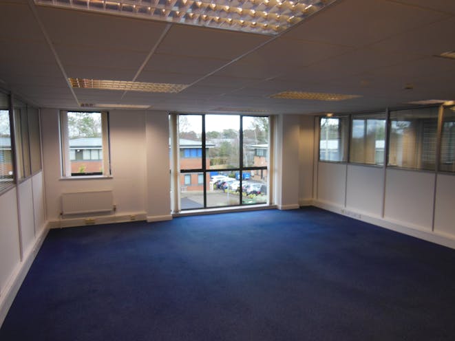 4 Fleet Business Park, Fleet, Warehouse & Industrial To Let - DSCN6401.JPG