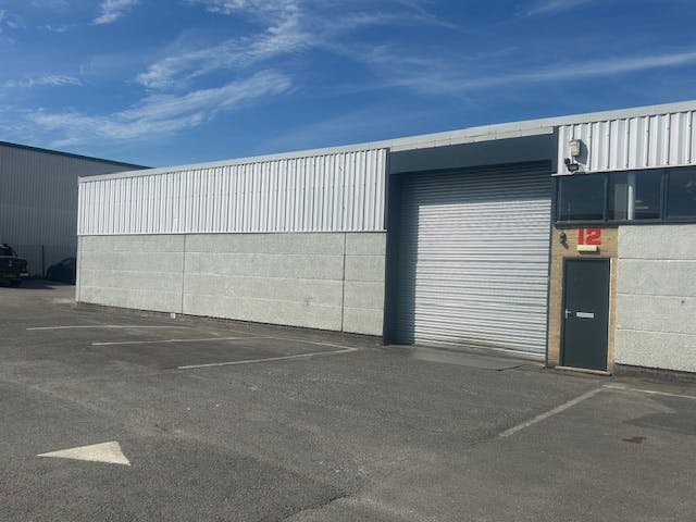 Unit 12, Indus Acre, Melksham, Industrial To Let - IMG_8289.jpg