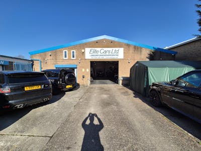 Unit 18, Stockport, Industrial/Logistics / Trade Counter To Let - 20260304_103115.jpg