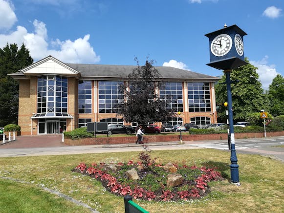 35 London Road, Reigate, Offices To Let - Photo Main