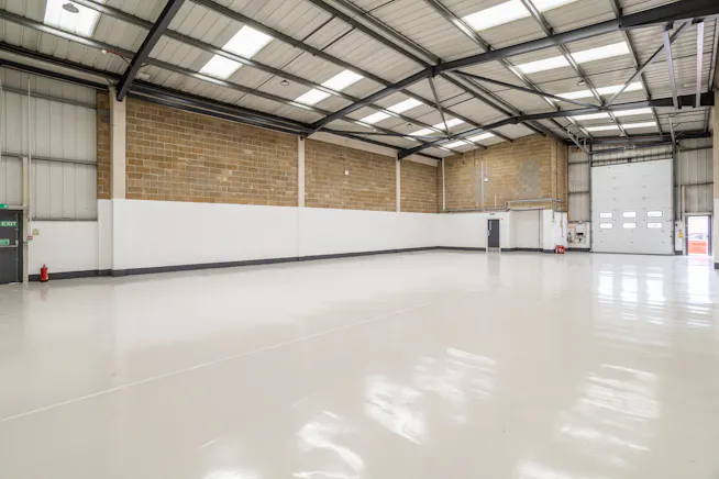 Unit 5, Orchard Trade Park, Redhill, Industrial To Let - Unit 5 Orchard Trade Park - Redhill-3.jpg
