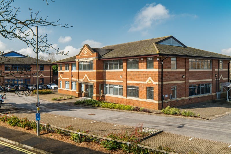 Tilford House, Farnham, Offices To Let - vb5112336_A1184_03_CALA_Homes_Tilford_House_Farnham_800x533.jpg