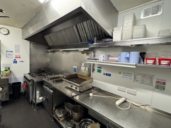 50 Cover Licensed Restaurant Bar, 219 Fenwick Road, Glasgow For Sale - IMG_2329.jpg