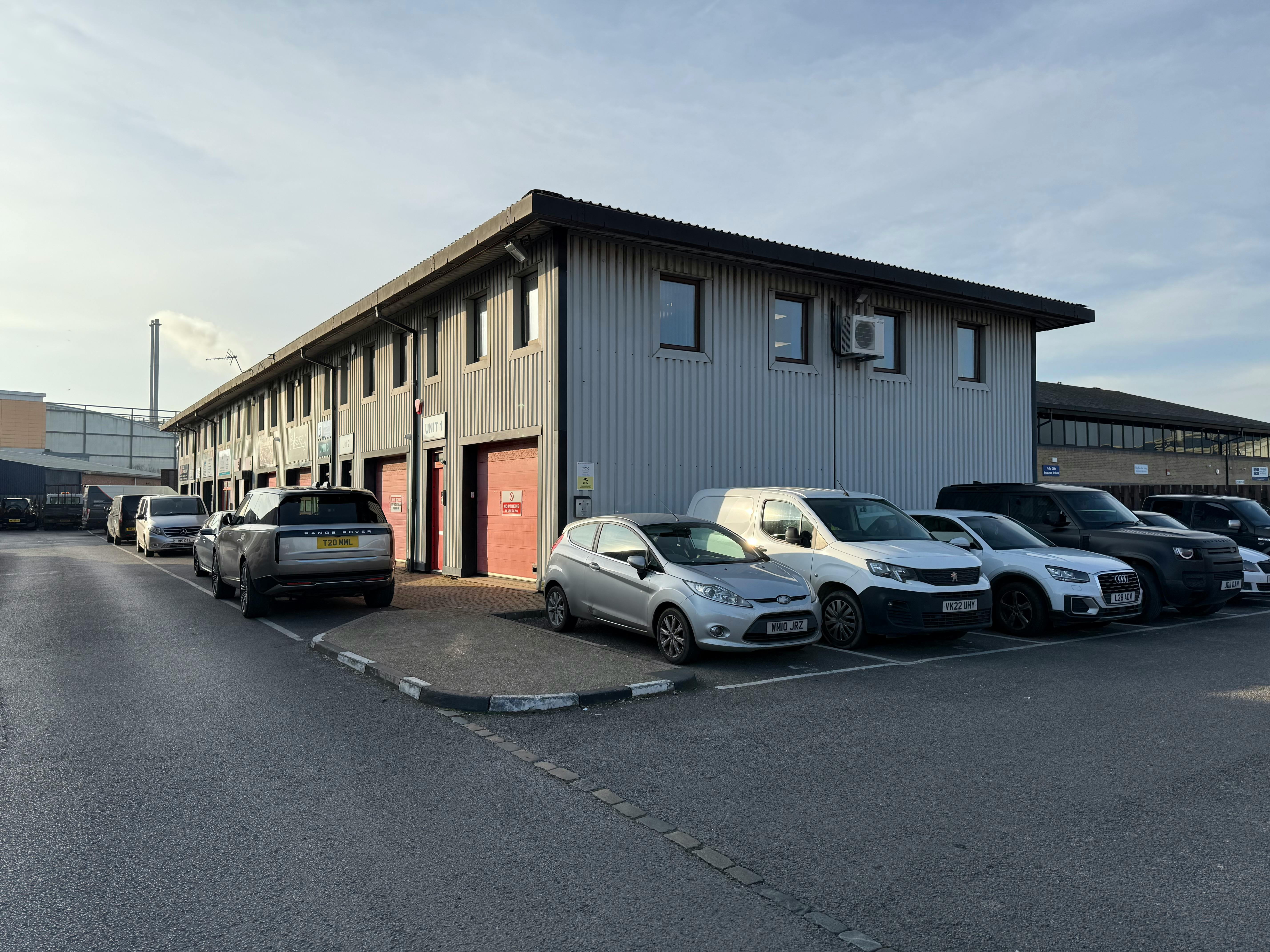 Industrial Unit in Portsmouth - photo 3