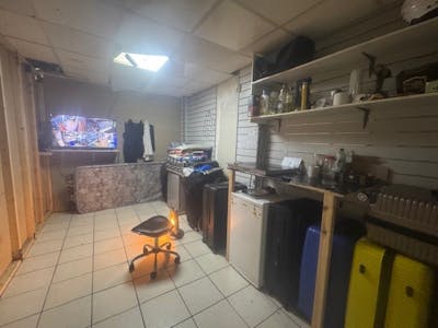 60 Parkway, London, Retail To Let - 4.jpg